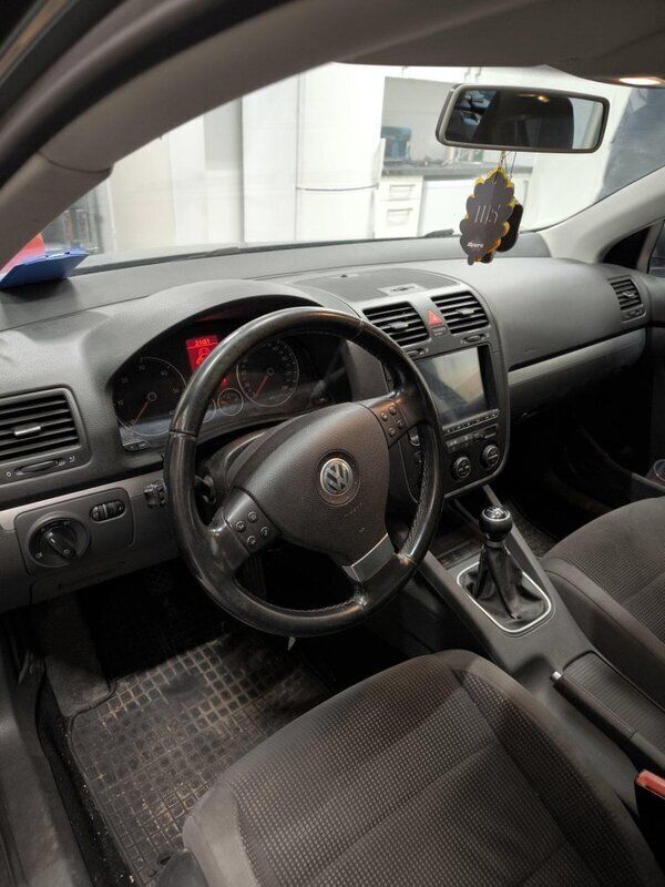 Grå Begagnad 2008 VW Golf VI Kombi | 29 900 kr (Marknadspris) - Bild 1/4