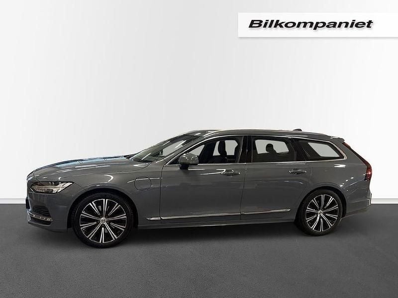 Grå Begagnad 2022 Volvo V90 Inscription Kombi | 345 000 kr (Dyr) - Bild 1/4