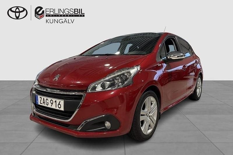 Mörkröd Begagnad 2017 Peugeot 208 Style Halvkombi | 84 900 kr (Marknadspris) - Bild 1/4