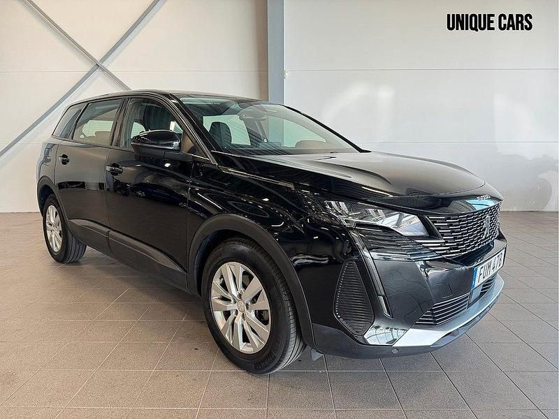 Svart Begagnad 2022 Peugeot 5008 Minibuss | 239 900 kr (Bra pris) - Bild 1/4