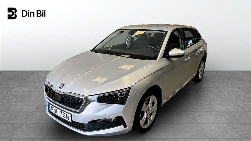 Silver Begagnad 2021 Skoda Scala Style Halvkombi | 164 900 kr (Marknadspris) - Bild 1/4