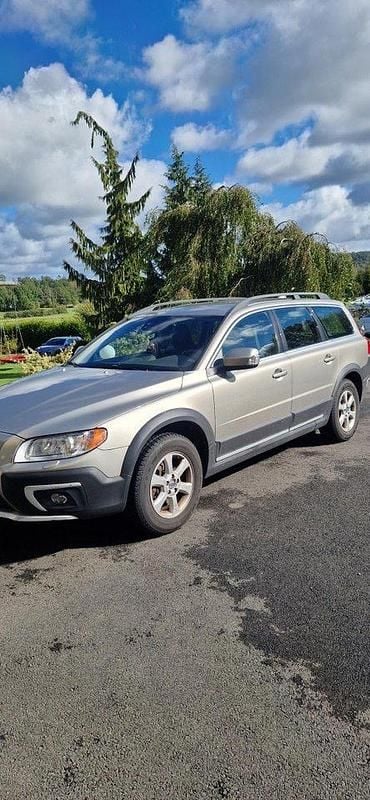 Brun Begagnad 2014 Volvo XC70 Momentum SUV | 215 900 kr (Marknadspris) - Bild 1/4