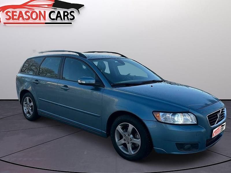 Begagnad Volvo V50 Momentum 125 HK (91 kW) 2009 Blå Kombi