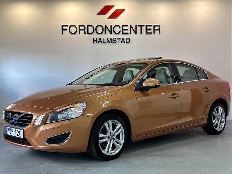 Brun Begagnad 2012 Volvo S60 Summum Sedan | 138 900 kr (Marknadspris) - Bild 1/4