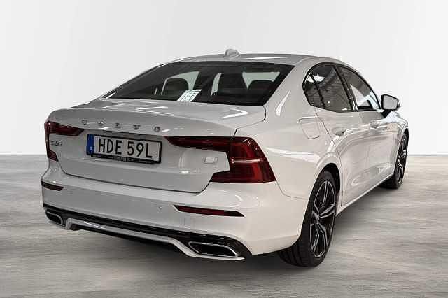 Begagnad Volvo S60 287 kW (391 HK) 2021 Sedan