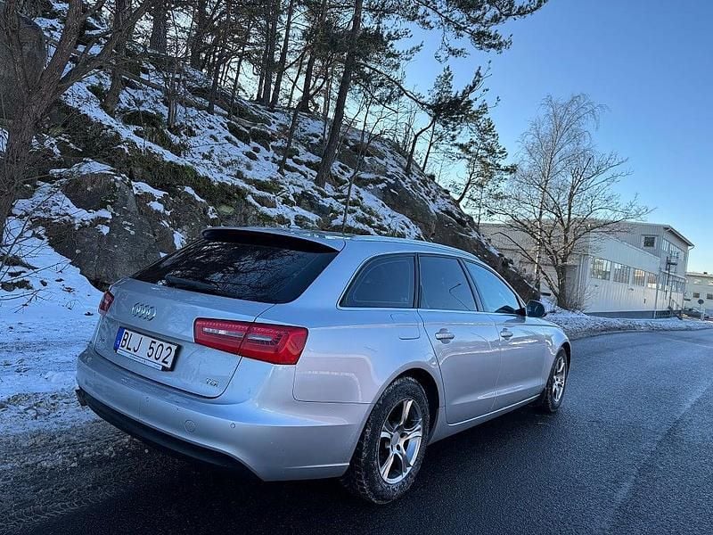 Begagnad Audi A6 Proline 177 HK (130 kW) 2013 Silver Kombi