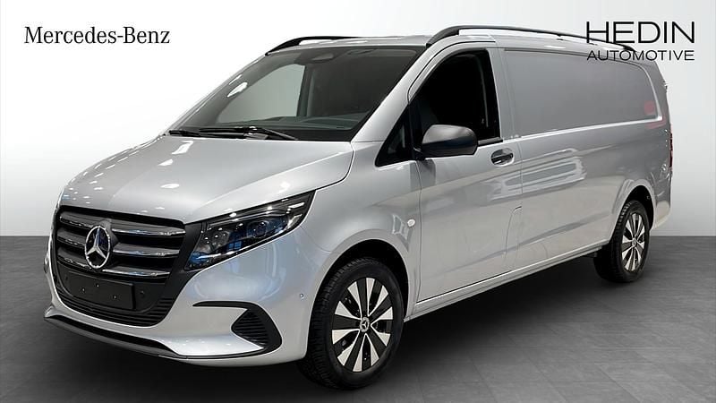 Silver Ny 2024 Mercedes Vito Minibuss | 499 900 kr (Superpris) - Bild 1/4