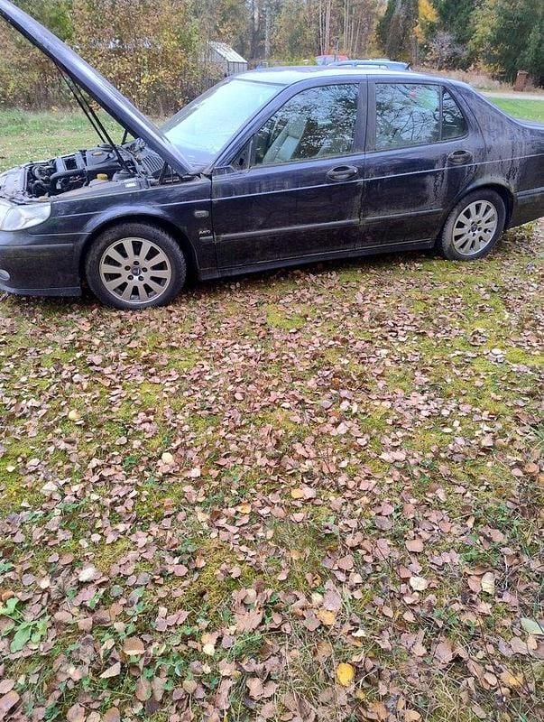 Blå Begagnad 2001 Saab 9-5 Aero Sedan | 10 000 kr (Bra pris) - Bild 1/4