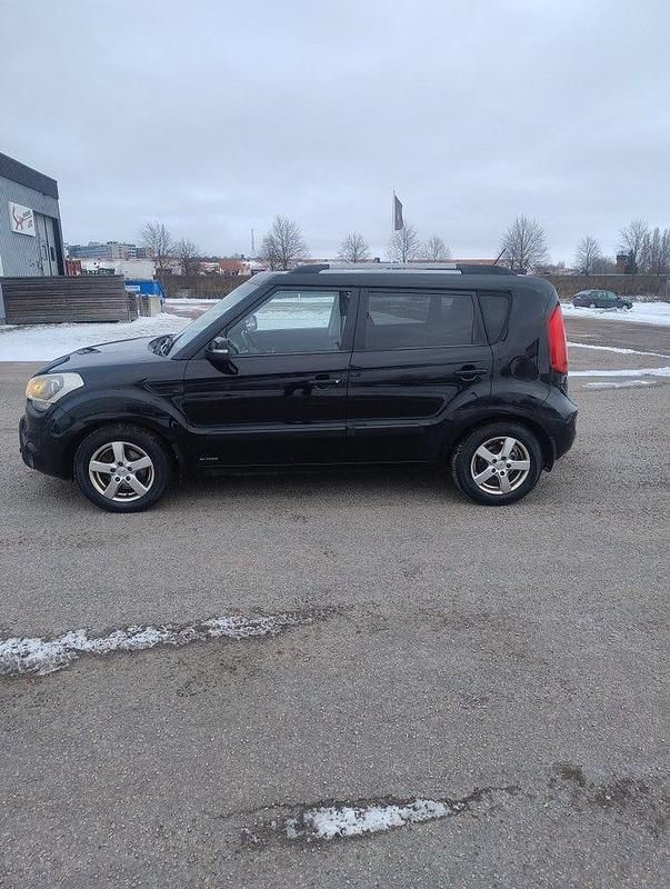 Begagnad Kia Soul 128 HK (94 kW) 2013 Svart SUV