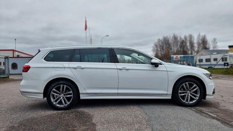 Begagnad VW Passat Pro 150 HK (110 kW) 2018 Vit Kombi