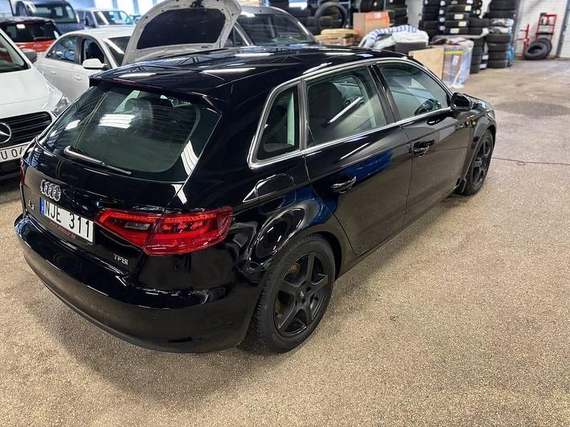 Begagnad Audi A3 Ambition 122 HK (89 kW) 2014 Svart