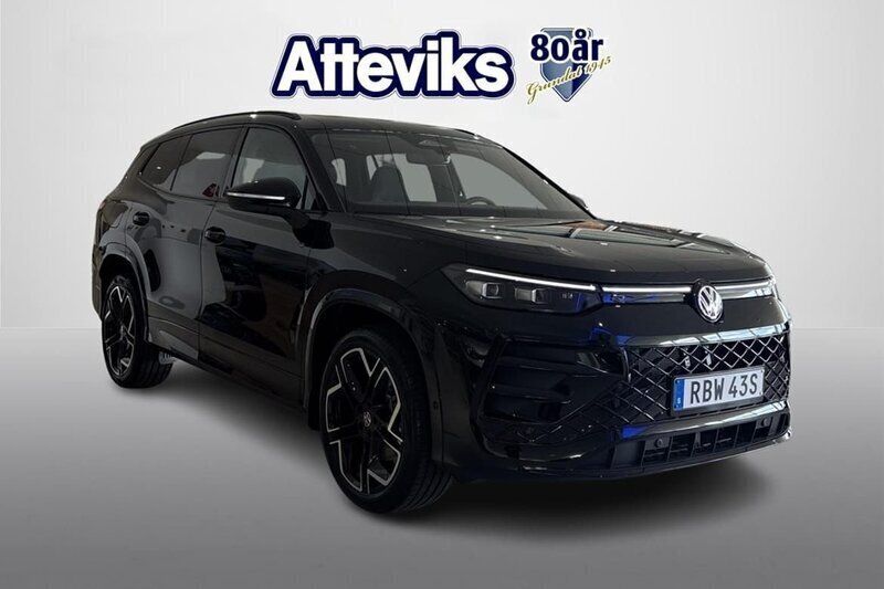 Svart Ny 2025 VW Tayron R-line SUV | 718 200 kr (Marknadspris) - Bild 1/4