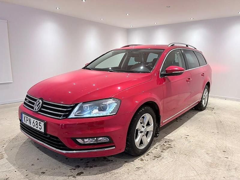Begagnad VW Passat 150 HK (110 kW) 2013 Röd Kombi