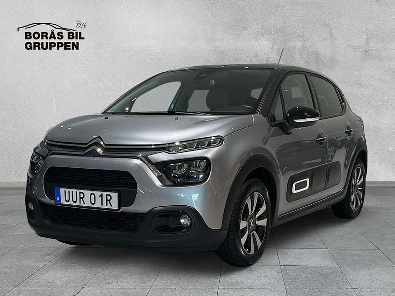 Grå Begagnad 2023 Citroën C3 PureTech Halvkombi | 149 000 kr (Marknadspris) - Bild 1/4
