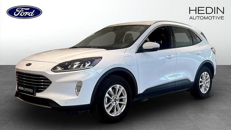 Frozen white Begagnad 2022 Ford Kuga Titanium SUV | 279 900 kr (Marknadspris) - Bild 1/4