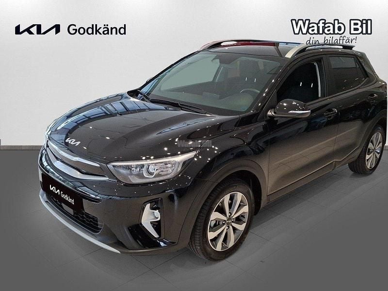 Svart Begagnad 2024 Kia Stonic 4 SUV | 244 900 kr (Marknadspris) - Bild 1/4