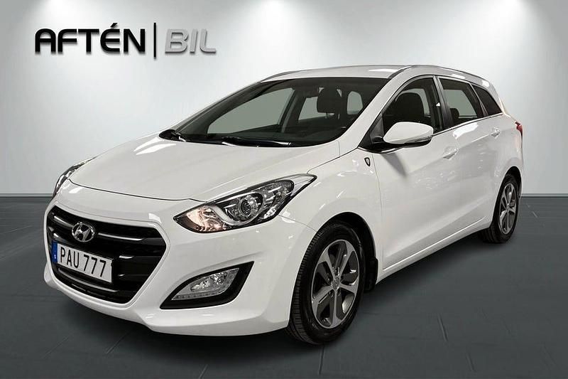 Vit Begagnad 2017 Hyundai i30 Comfort Kombi | 94 800 kr (Superpris) - Bild 1/3