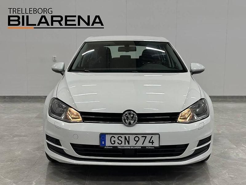 Begagnad VW Golf VII 111 HK (81 kW) 2015 Vit Halvkombi