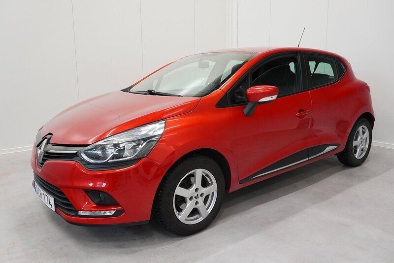 Röd Begagnad 2018 Renault Clio IV Zen Halvkombi | 109 900 kr (Lite dyr) - Bild 1/4
