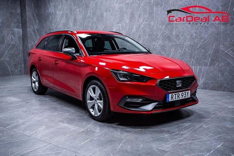 Röd Begagnad 2024 Seat Leon FR Kombi | 282 800 kr (Marknadspris) - Bild 1/4