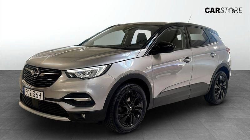 Jet black Begagnad 2021 Opel Grandland X Design Edition SUV | 179 900 kr (Bra pris) - Bild 1/4