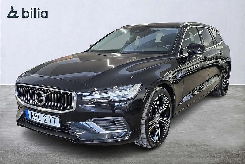 Begagnad Volvo V60 Inscription 344 HK (253 kW) 2021 Svart Kombi