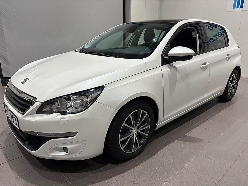 Begagnad Peugeot 308 Active 125 HK (91 kW) 2014 Vit Halvkombi