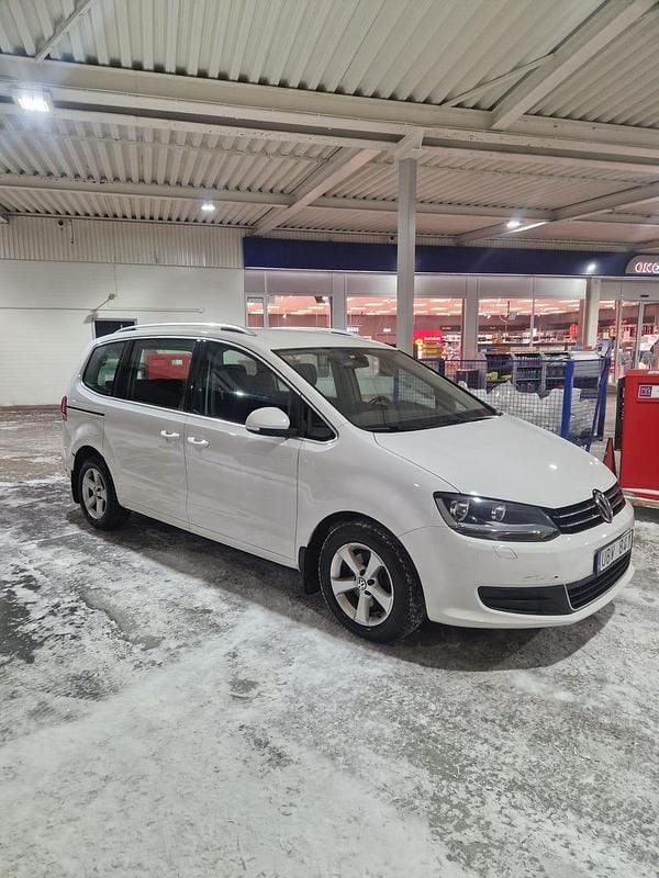 Begagnad 2014 VW Sharan Minibuss | 90 000 kr (Bra pris) - Bild 1/4