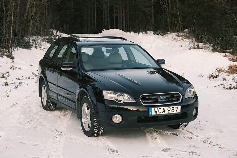 Begagnad 2004 Subaru Outback Sedan | 45 000 kr (Marknadspris) - Bild 1/4