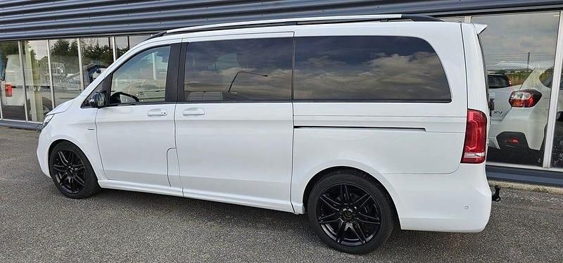 Begagnad Mercedes V250 Avantgarde 190 HK (139 kW) 2018 Vit Minibuss