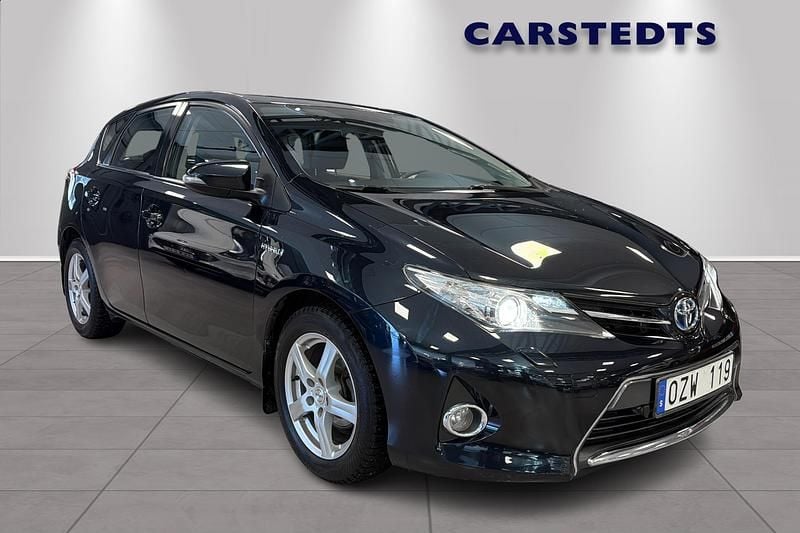 Begagnad Toyota Auris 2013 Blå
