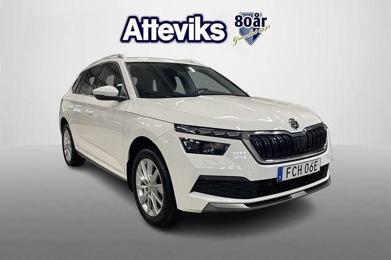 Vit Begagnad 2022 Skoda Kamiq Style SUV | 219 500 kr (Marknadspris) - Bild 1/4
