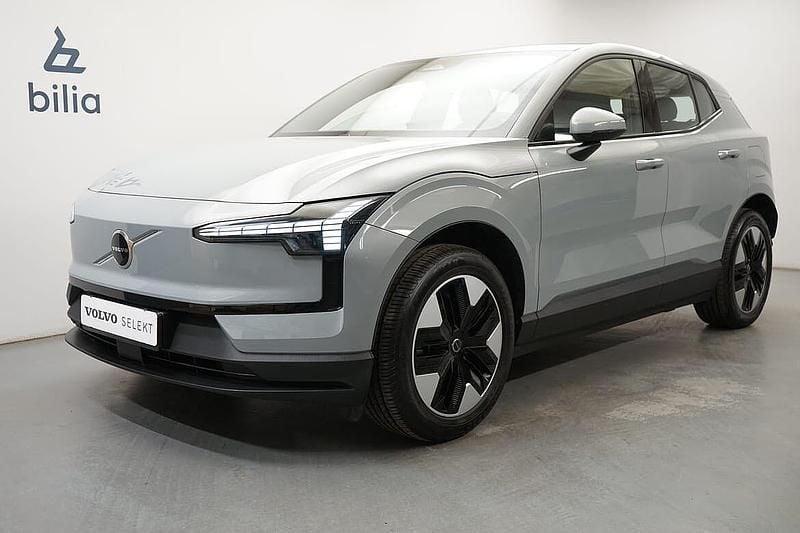 Grå Begagnad 2024 Volvo EX30 Core SUV | 329 900 kr - Bild 1/3