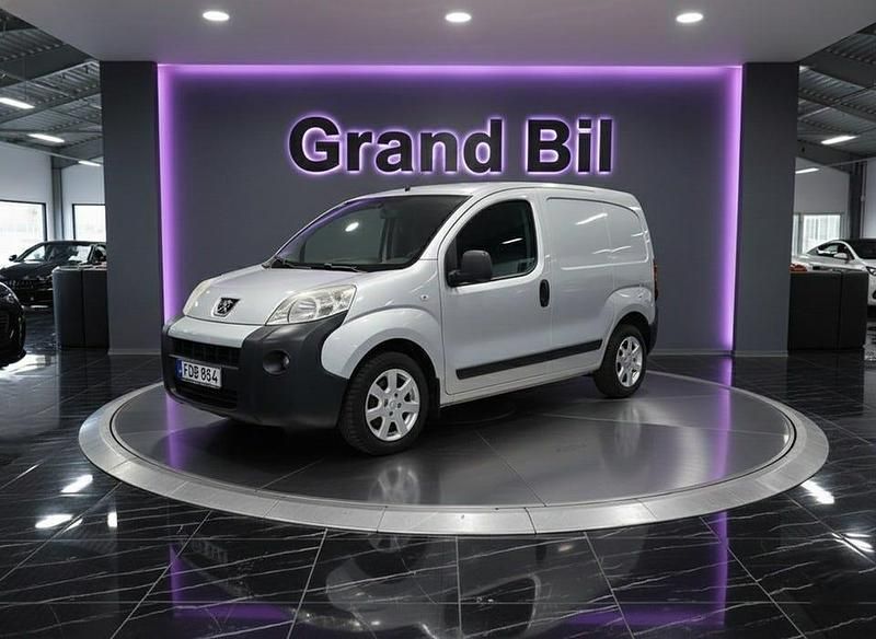 Begagnad Peugeot Bipper 68 HK (50 kW) 2008 Ljusgrå (grå) Minibuss
