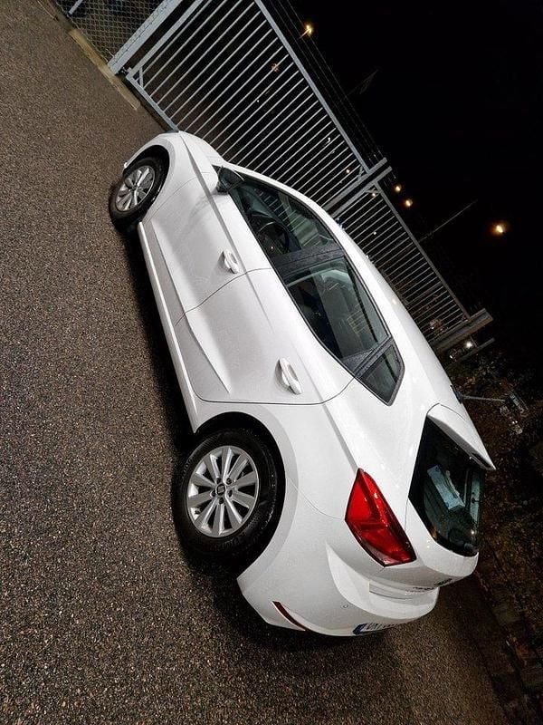 Vit Begagnad 2021 Seat Ibiza Comfort Halvkombi | 145 000 kr (Bra pris) - Bild 1/3