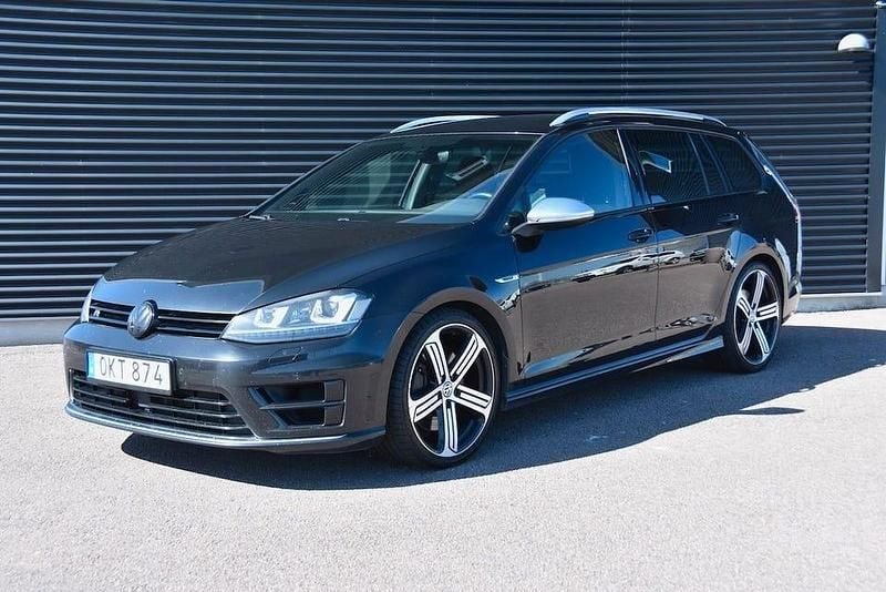 Begagnad VW Golf VII R 301 HK (221 kW) 2016 Svart Kombi
