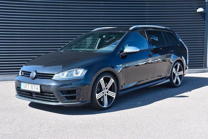 Svart Begagnad 2016 VW Golf VII R Kombi | 219 900 kr (Marknadspris) - Bild 1/4