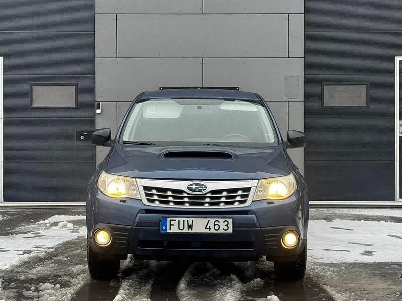 Begagnad Subaru Forester 147 HK (108 kW) 2012 Mörkblå SUV