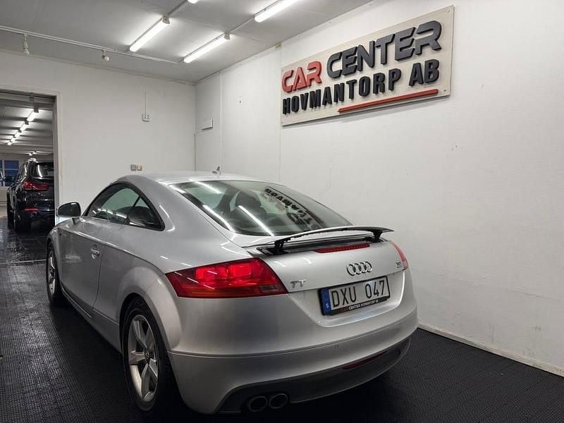 Begagnad Audi TT S-Line 170 HK (125 kW) 2008 Silver Sportkupé
