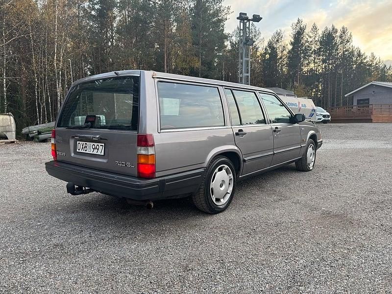 Begagnad Volvo 740 116 HK (85 kW) 1990 Grå Kombi