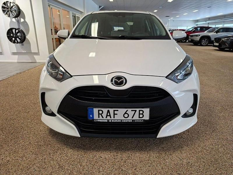 Begagnad Mazda 2 116 HK (85 kW) 2023 Vit Halvkombi