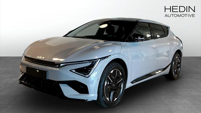 Grå (grey) Begagnad 2025 Kia EV6 GT-Line SUV | 609 900 kr - Bild 1/4