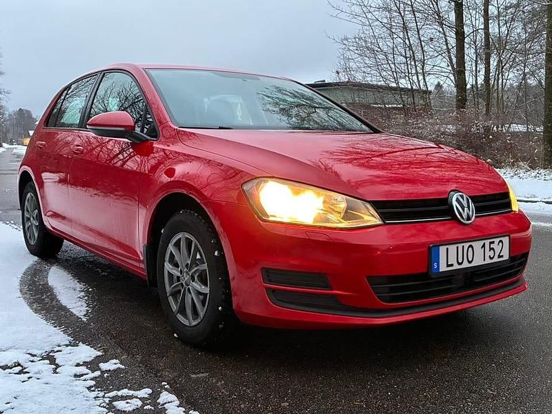 Begagnad 2017 VW Golf VII Halvkombi | 95 000 kr (Bra pris) - Bild 1/4