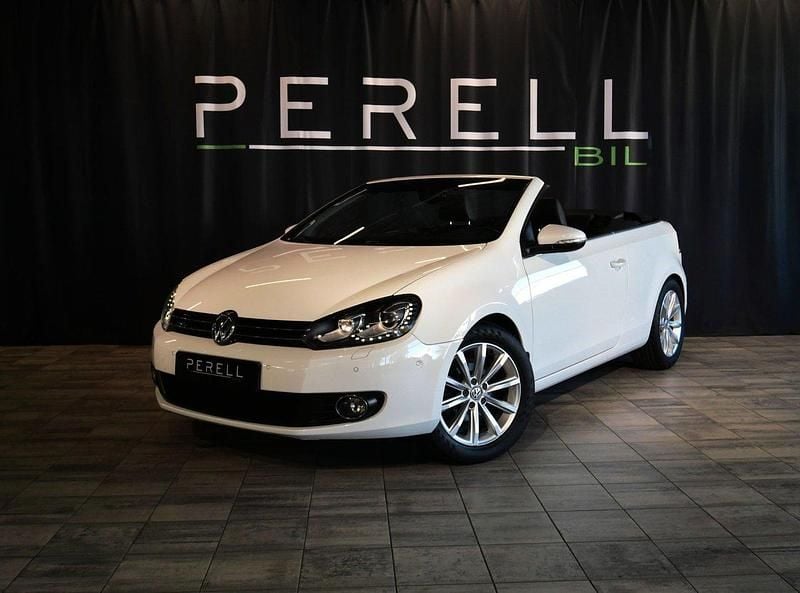 Vit Begagnad 2012 VW Golf Cabriolet Cab | 179 000 kr - Bild 1/4