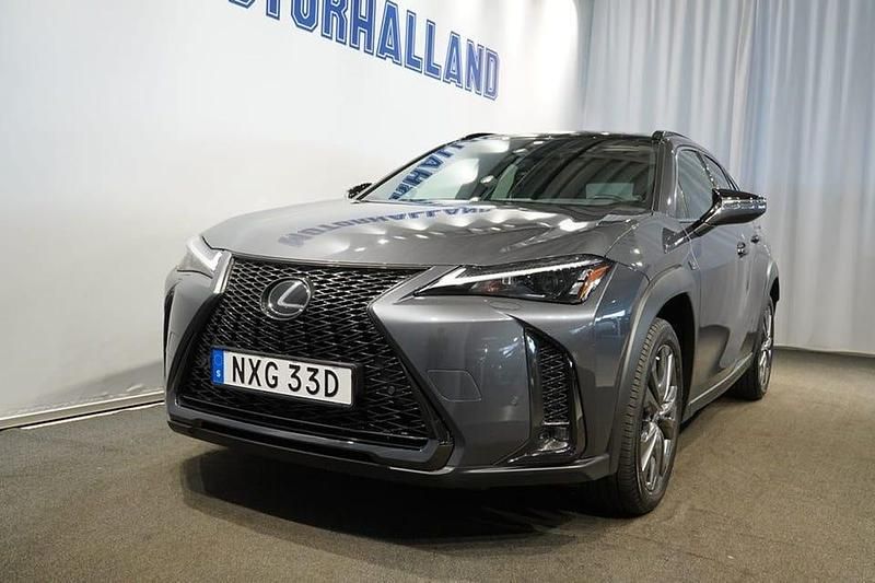 Begagnad Lexus UX 250h Sport Line 187 HK (137 kW) 2023 Grå SUV