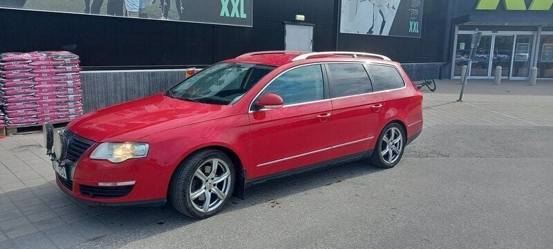 Röd Begagnad 2010 VW Passat Sportline Kombi | 9 900 kr (Superpris) - Bild 1/4