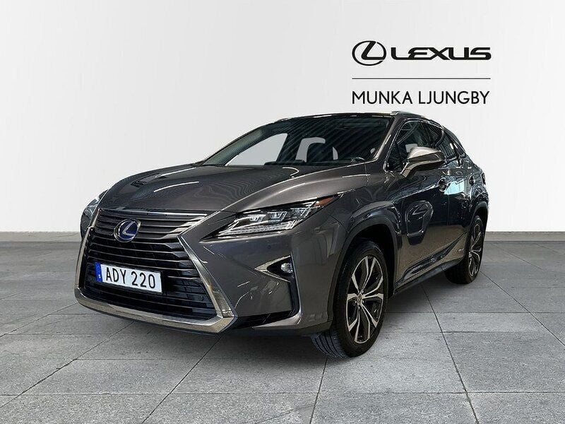 Grå Begagnad 2017 Lexus RX450h SUV | 369 900 kr (Bra pris) - Bild 1/4