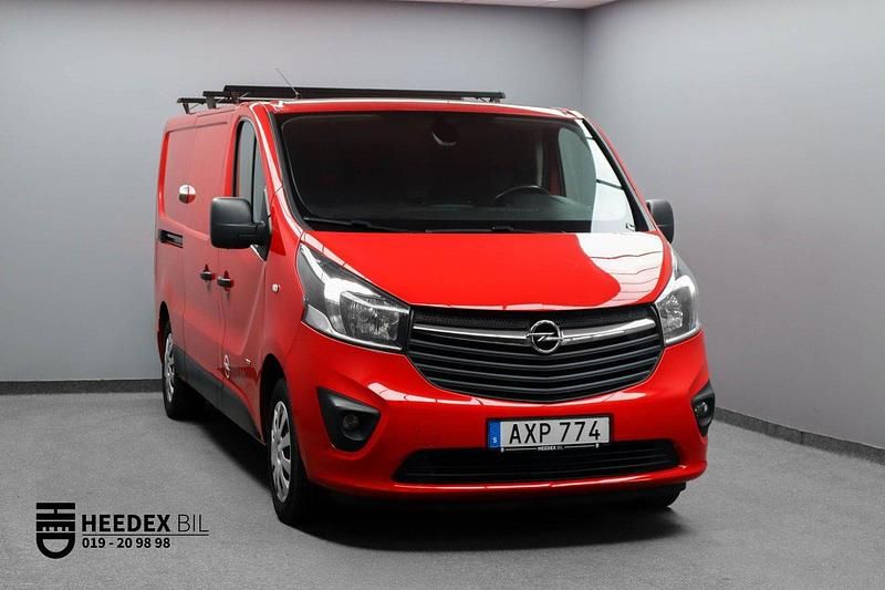 Röd Begagnad 2016 Opel Vivaro Van | 124 900 kr (Marknadspris) - Bild 1/4