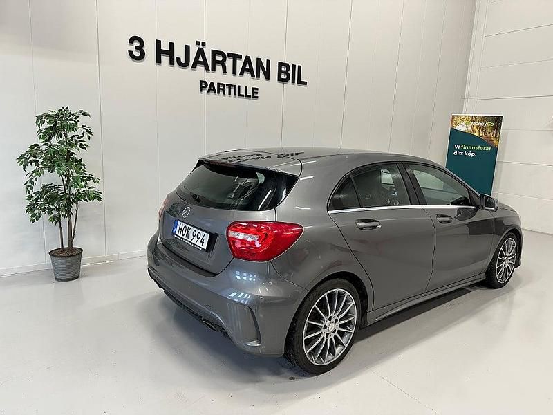 Begagnad Mercedes A180 AMG line 122 HK (89 kW) 2013 Grå Halvkombi