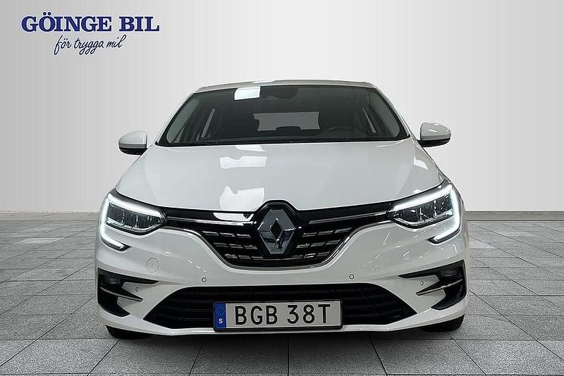 Begagnad Renault Mégane GrandTour Equilibre 140 HK (102 kW) 2022 Vit Kombi